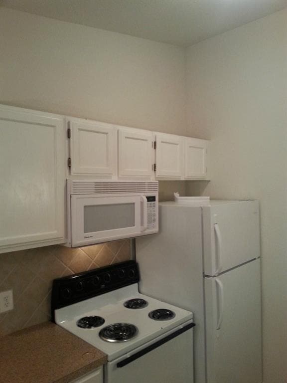 Building Photo - 2710 S 1st St