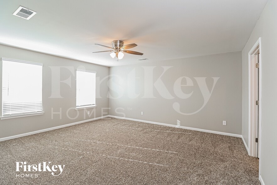 Building Photo - 5048 Deisy May Ln