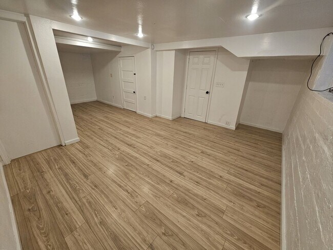 Building Photo - Apartment for Rent in Chico! 2 Bedroom 1 Bathroom + Bonus Room