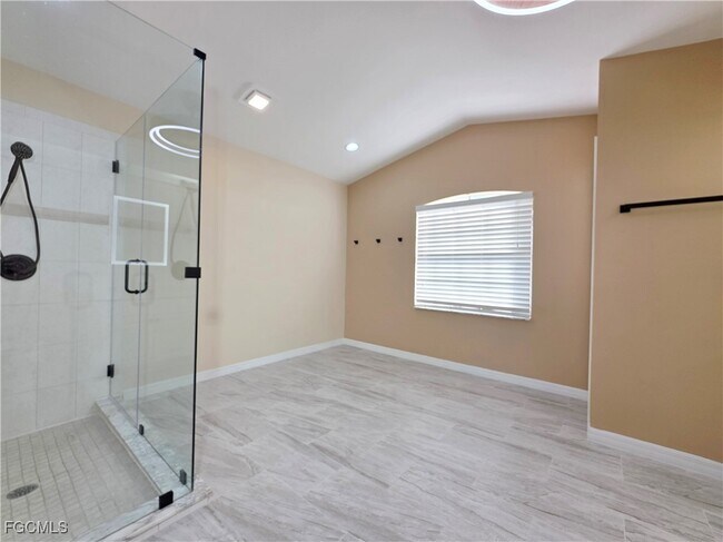 Building Photo - 1625 N Gator Cir