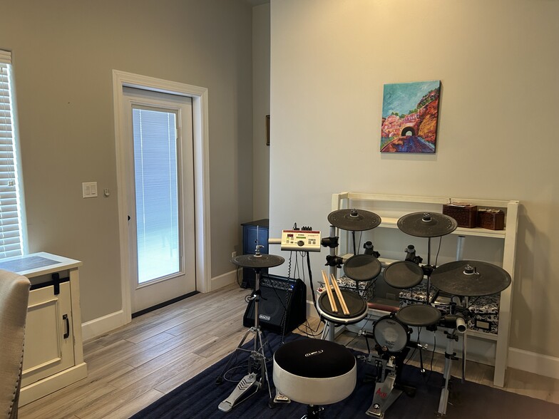 Building Photo - 518 San Simon Dr