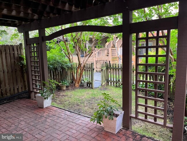 Building Photo - 6106 Talavera Ct