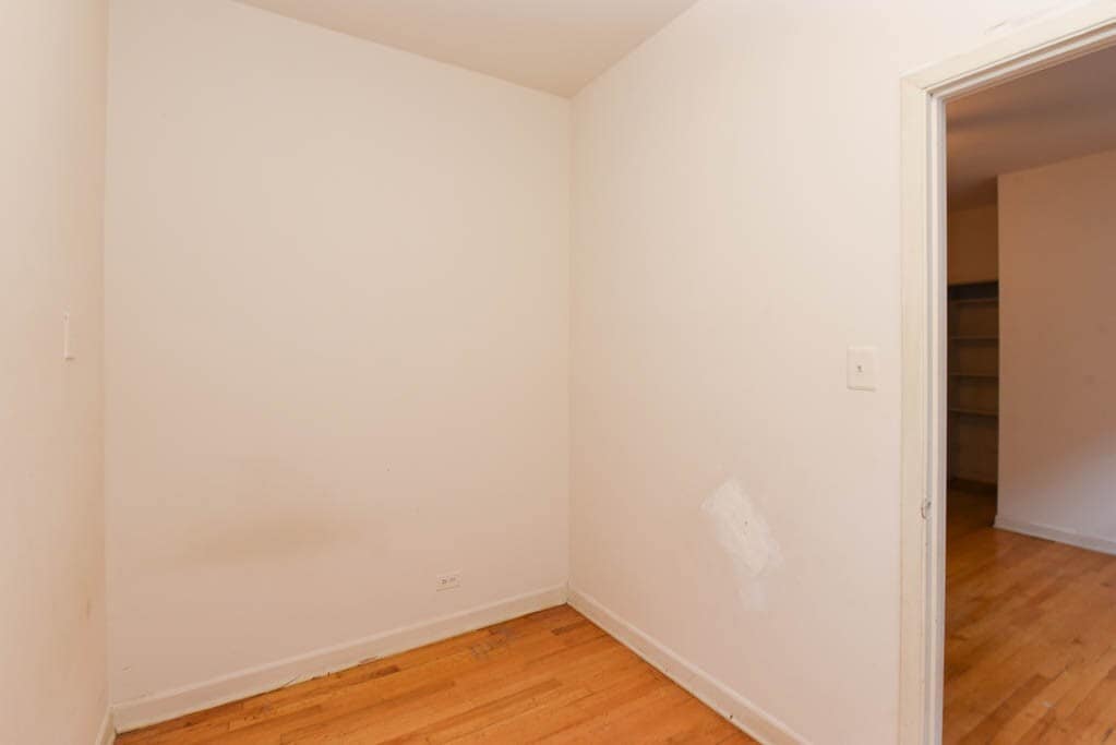 Building Photo - 1055 W George St