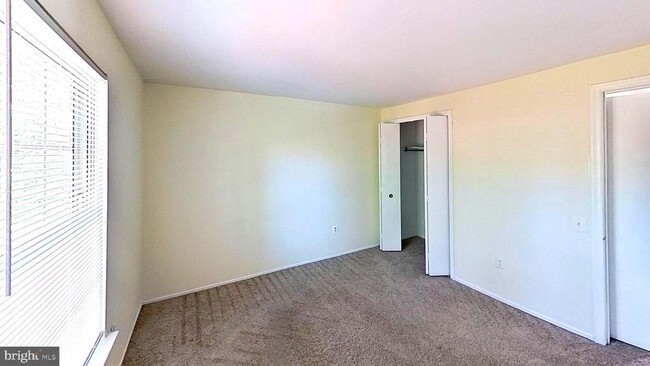 Building Photo - 3699 Kempsford Field Pl