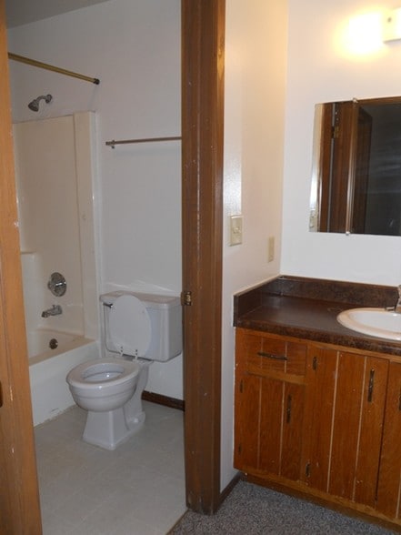 Building Photo - 9413 W Bradley Rd