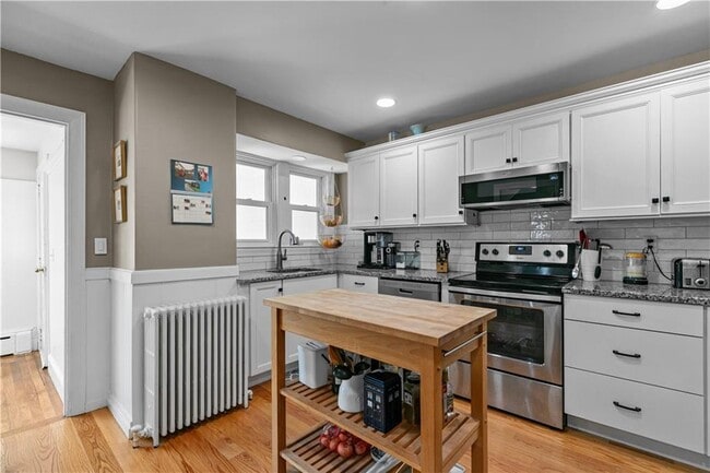 Building Photo - 20 Borden Farm Rd