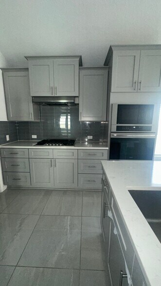 Building Photo - 501 Evening Star Cv