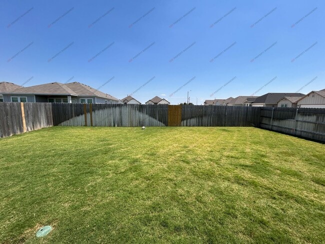 Building Photo - 2605 Fox River Dr