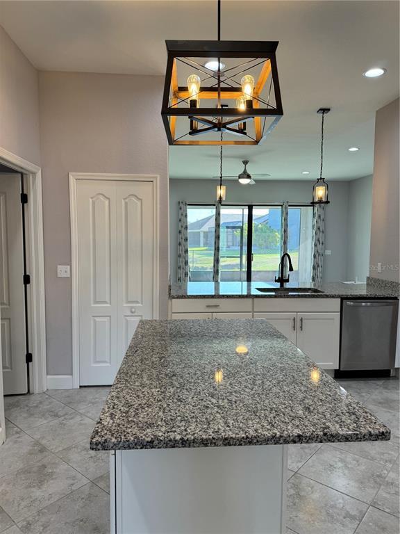 Building Photo - 1365 Evergreen Park Cir