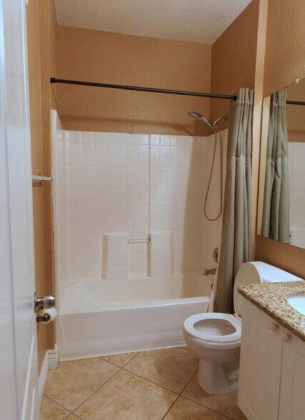 Building Photo - 2732 Via Murano #523