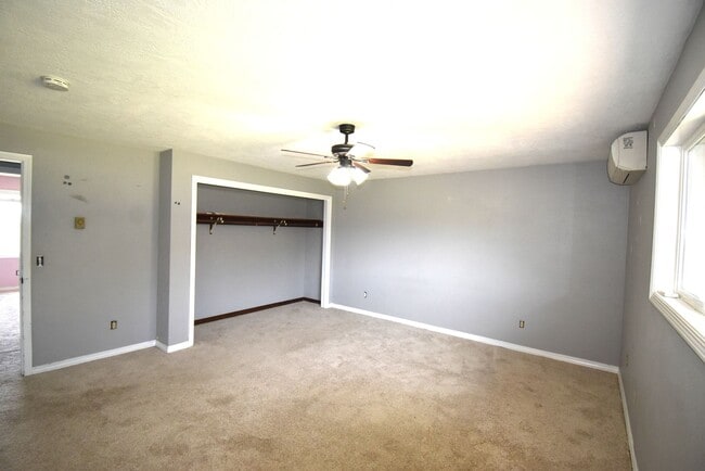 Building Photo - Spacious home on acreage and a Dairy Farm