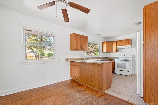 Building Photo - 1805 Catawba St