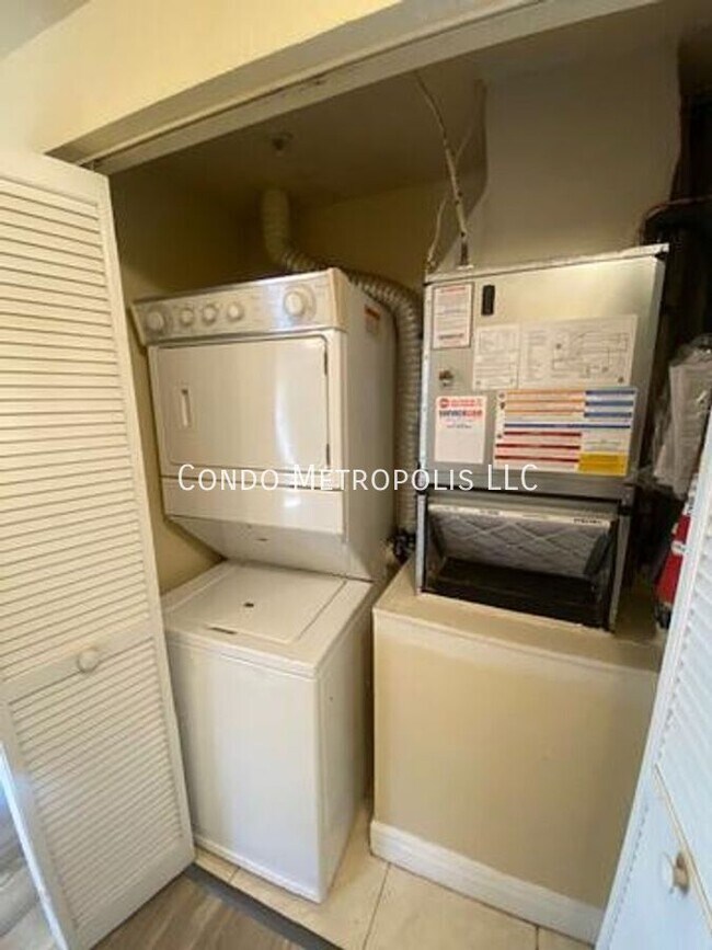 Building Photo - 2532 Robert Trent Jones Dr