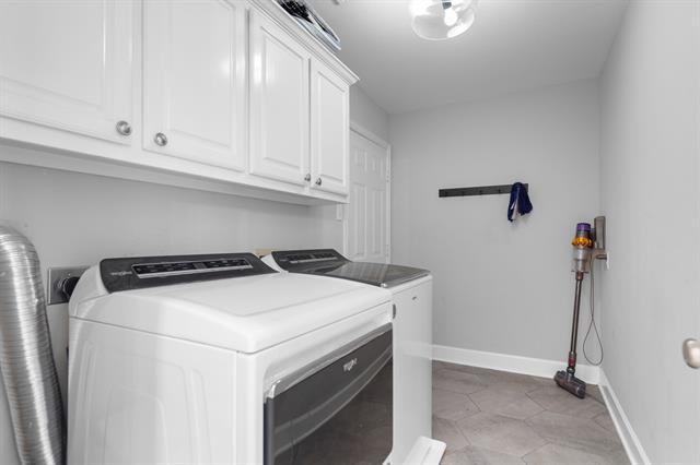 Building Photo - 2804 Woodhaven Dr