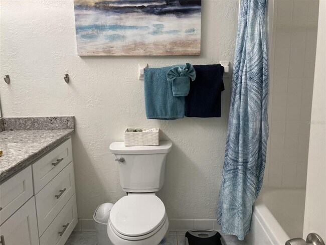 Building Photo - 304 47th Ave Dr W