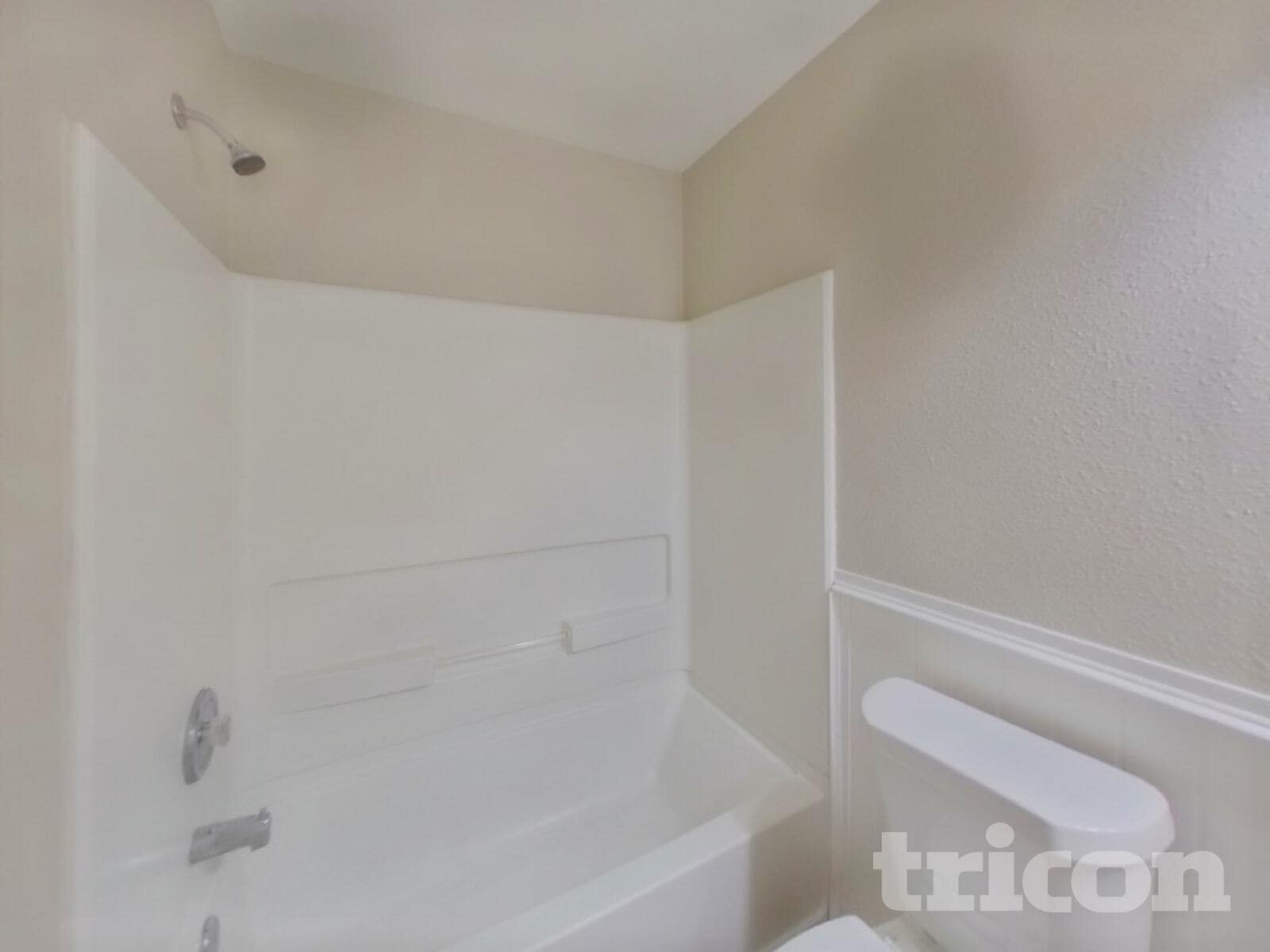 Building Photo - 923 Littleton Dr