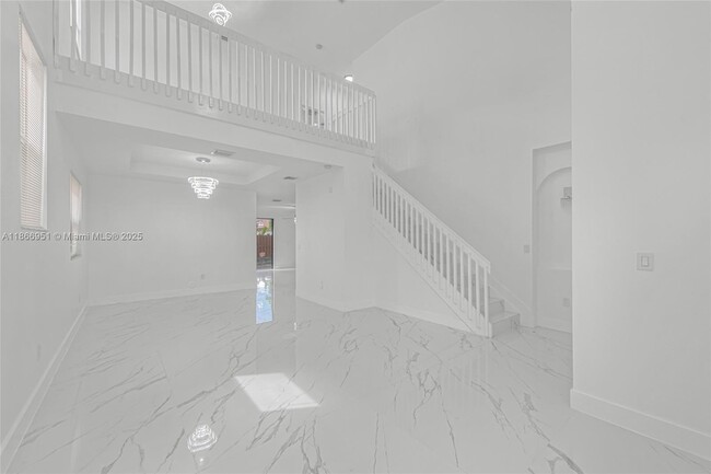 Building Photo - 642 SE 37th Pl