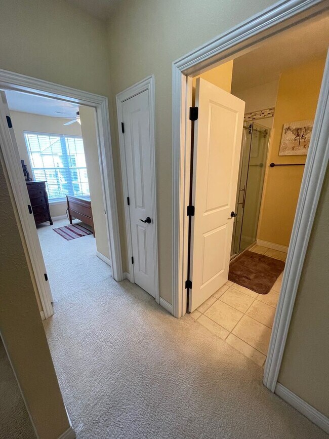 Building Photo - Fully-Furnished 3 Bedroom Condo in Smithton Crossing - Perfect for Traveling Professionals!