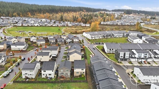 Building Photo - 9019 N Dogwood St