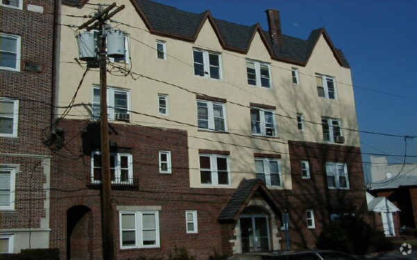 Building Photo - 40-46 Anderson St