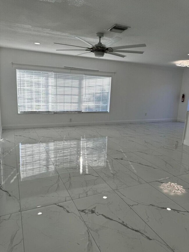 Building Photo - 1848 NW 55th Ave