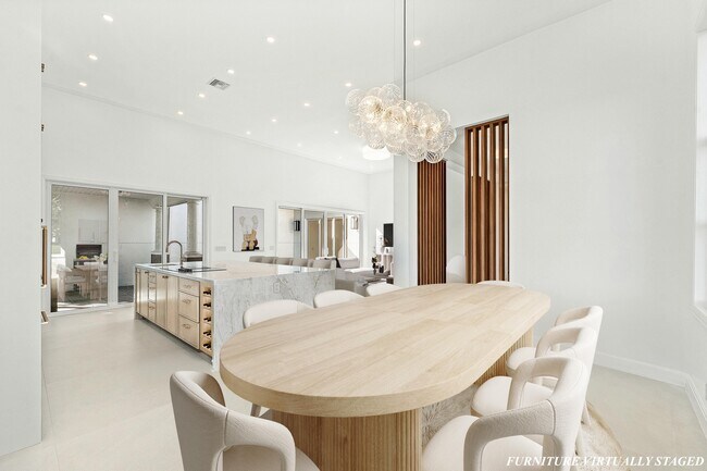 Building Photo - 5890 NW 39th Ave