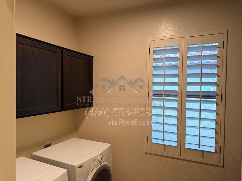 Building Photo - 4467 E Remington Dr