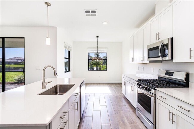 Building Photo - 4873 Seafoam Trl