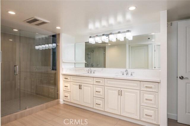 Building Photo - 345 Pioneer Dr