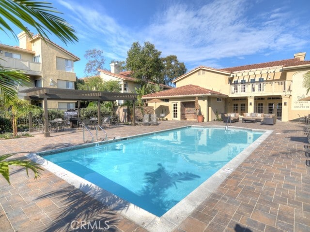 Building Photo - 74 Corniche Dr