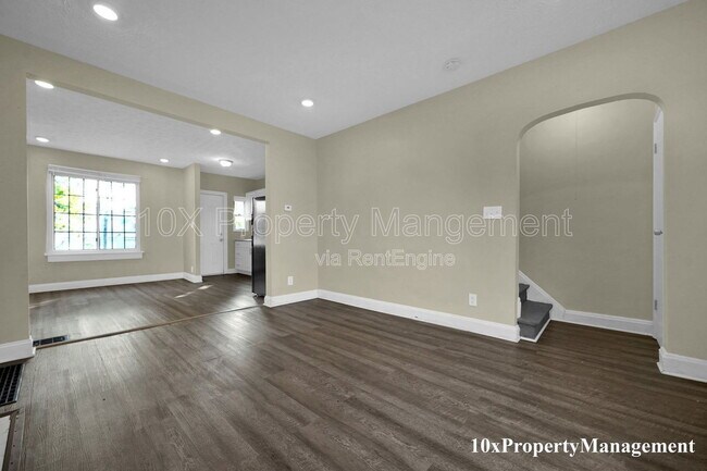 Building Photo - 530 S Terrace Ave