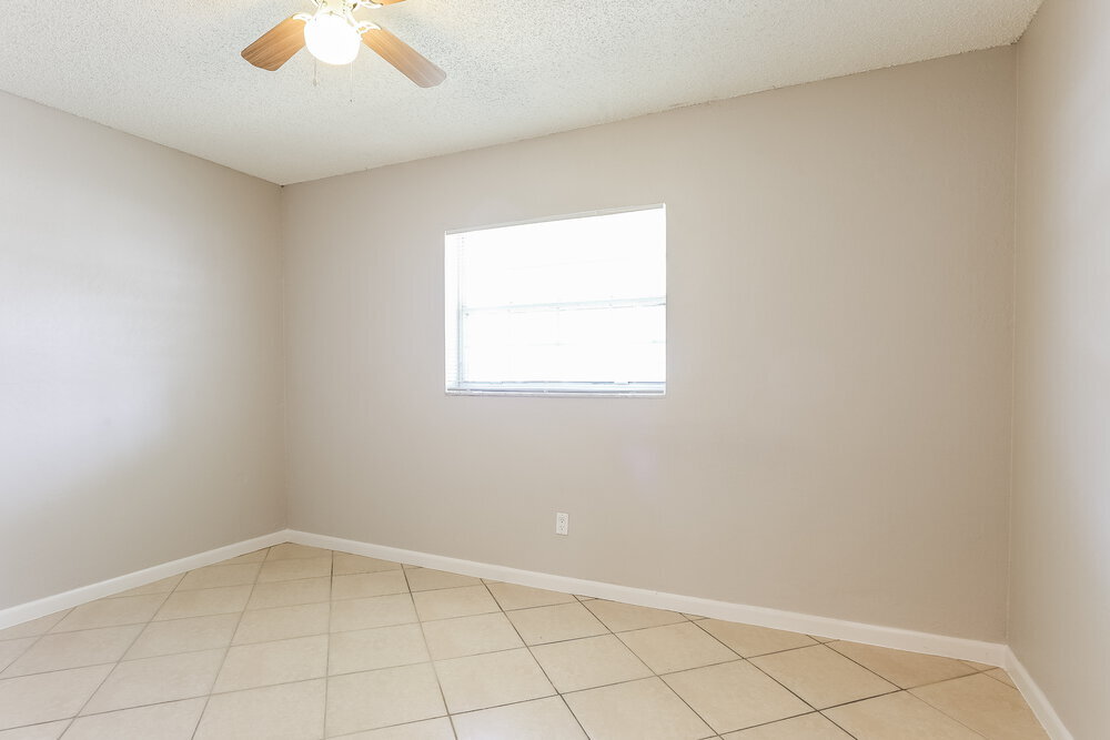 Building Photo - 357 NW 6th Ct