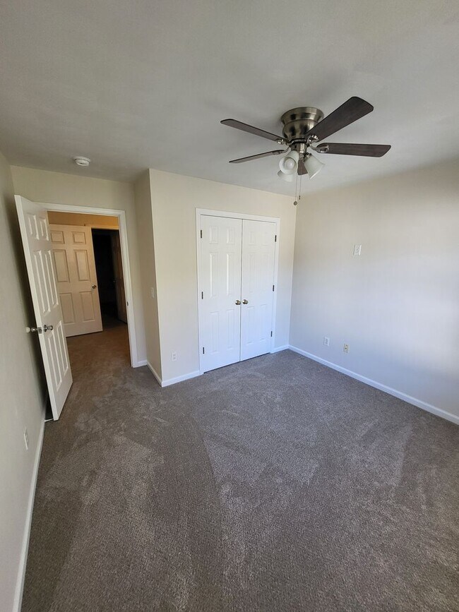 Building Photo - SAWYERS MILL