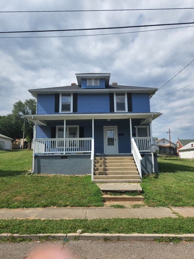 1032 Morehead Ave SE 1032 Morehead Ave SE Roanoke VA 24013