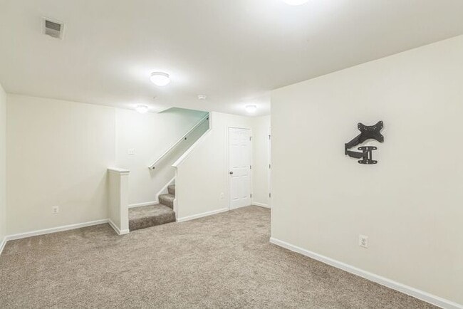 Building Photo - 46365 Shining Willow Ln