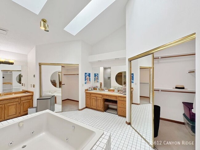 Building Photo - 15612 Canyon Ridge