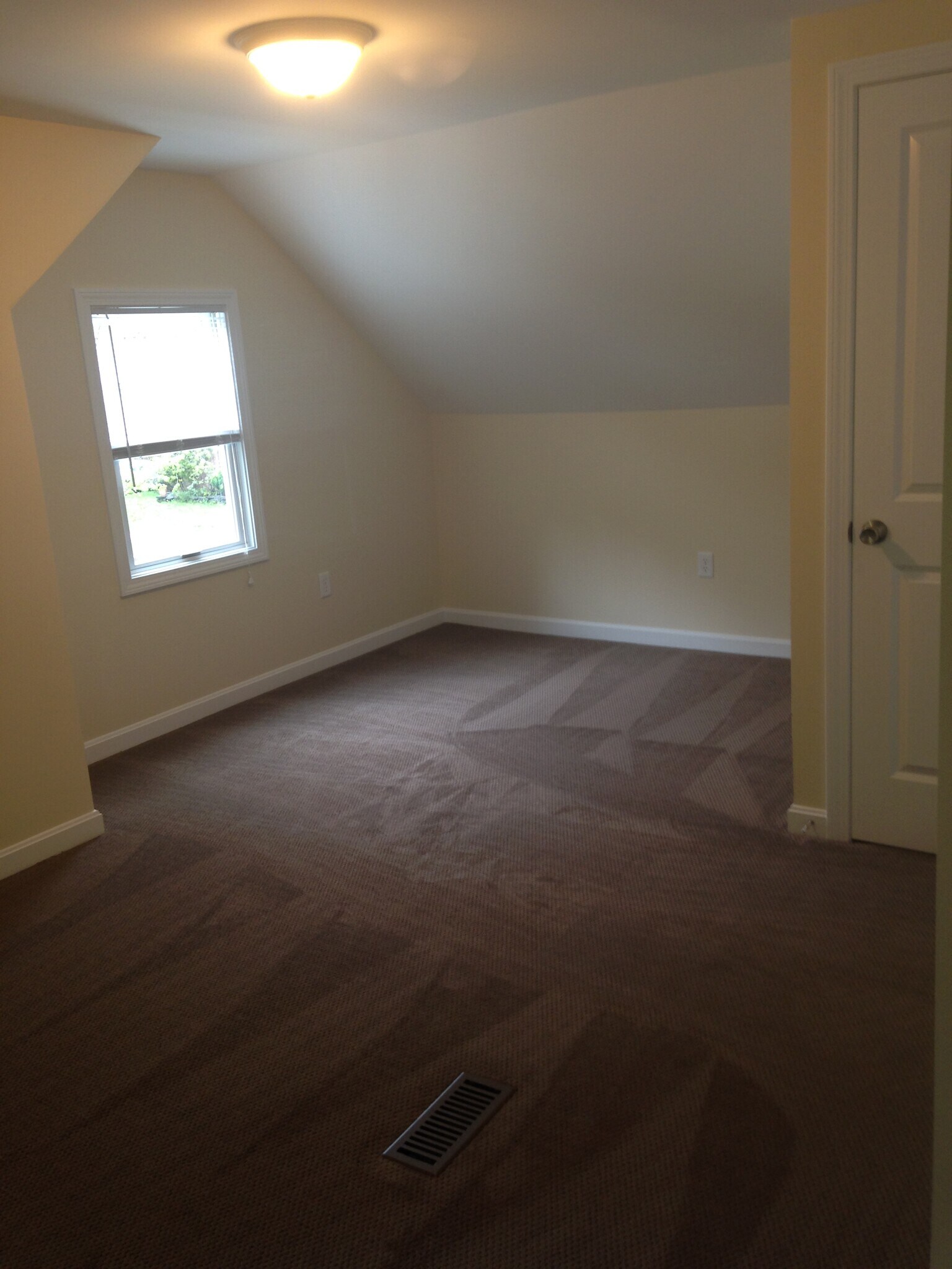 Building Photo - 47 Thibault Pky