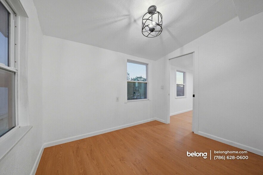 Building Photo - 1226 Easter Ave