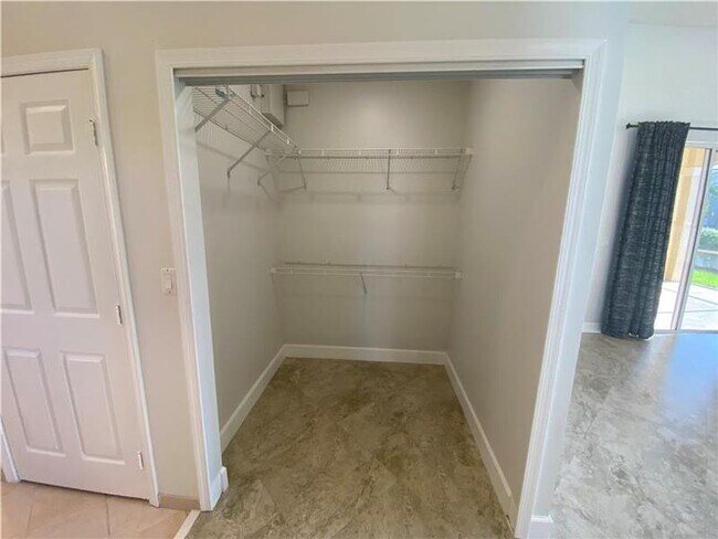 Building Photo - 327 SW 188th Terrace