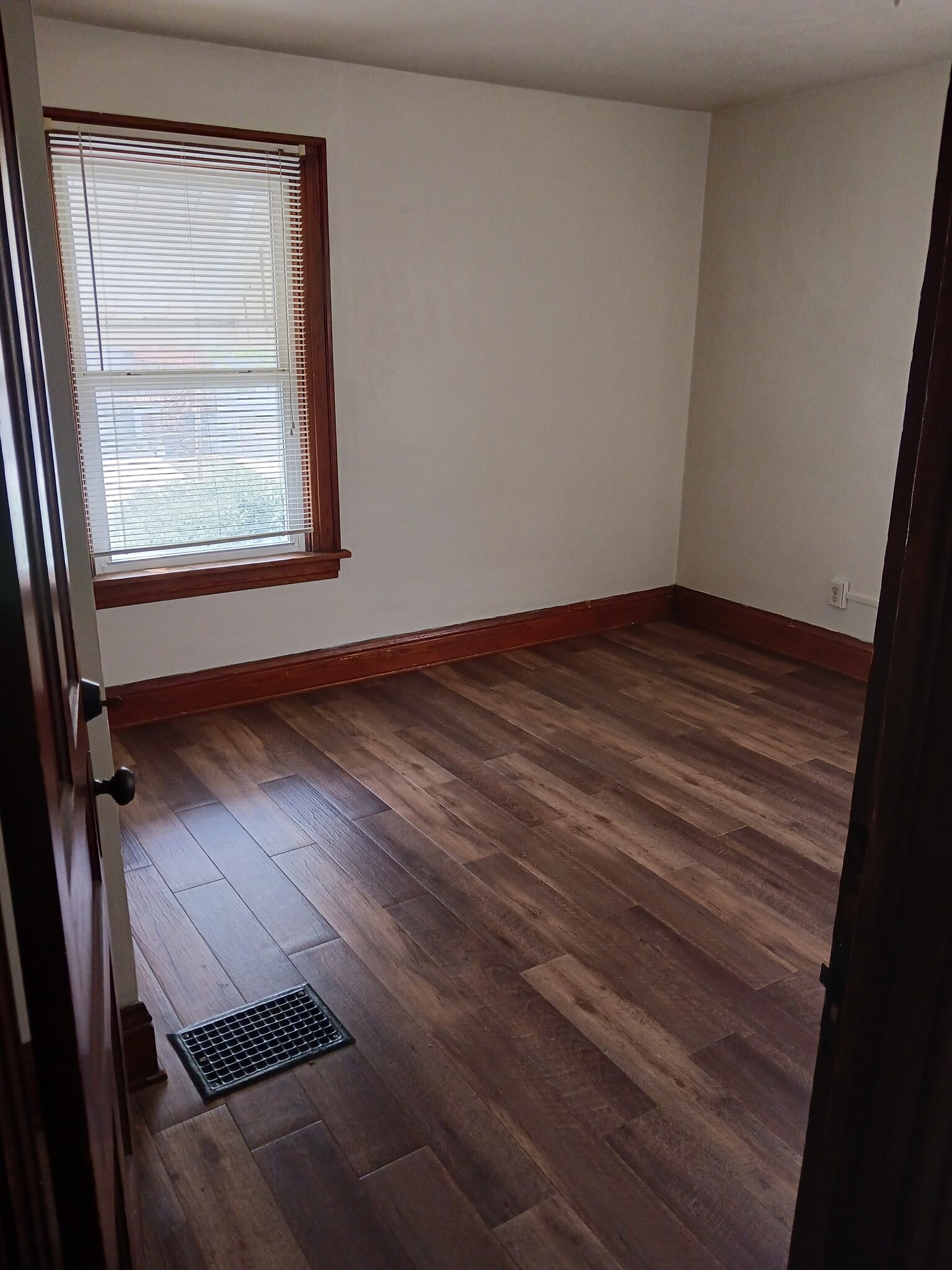 Bedroom #4 - 435 S Dodge St