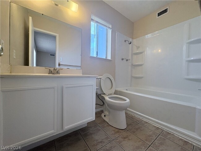 Building Photo - 4104 E Olive St