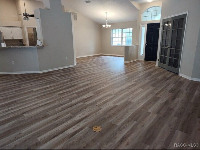 Building Photo - 2905 W Beamwood Dr
