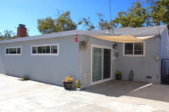 Building Photo - 3370 N Studebaker Rd