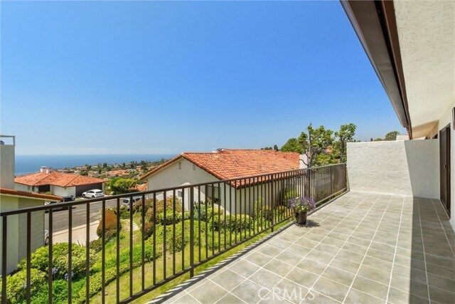 Building Photo - 25 Ocean Crest Ct