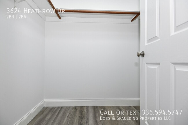 Building Photo - 3624 Heathrow Dr