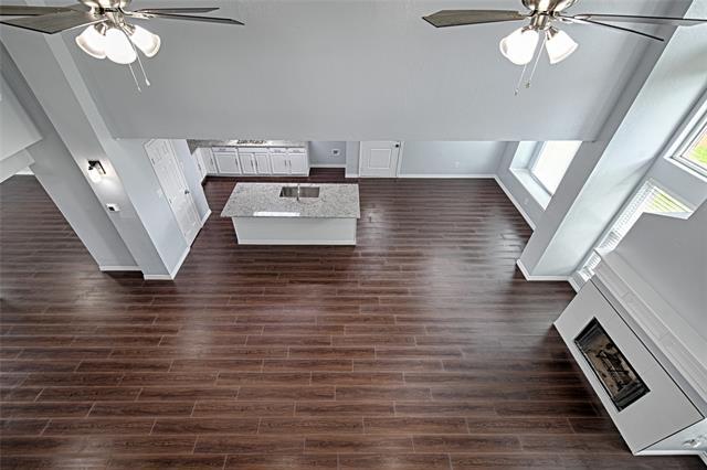 Building Photo - 6703 Meadowcrest Dr