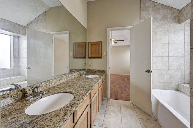 Building Photo - 19803 Lions Gate Ct