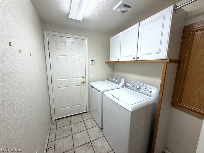 Building Photo - 6328 Brave Voyager Ct