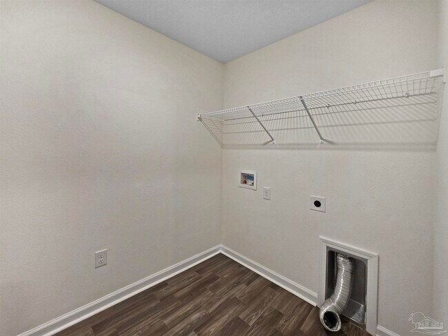 Building Photo - 6465 June Bug Dr