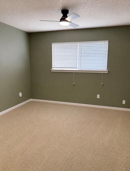 Building Photo - 10518 Quail Ridge Ln